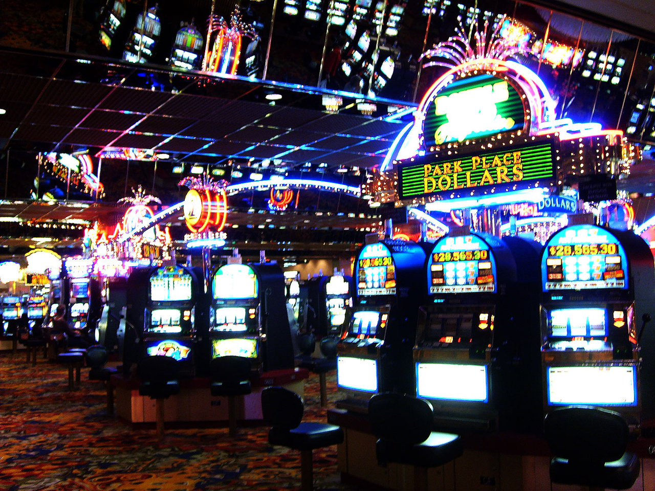 live casino most popular slot machines